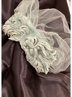 VTG  soft green Fascinator  HAT/ Headband Style  with Veil